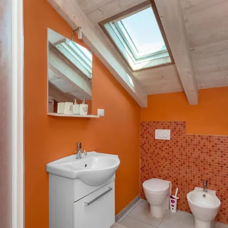 Casa A Pollenzo * ブラ